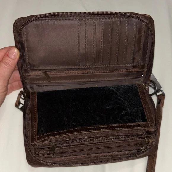 STS Ranchwear Serape Wallet/Wristlet - Picture 6 of 11